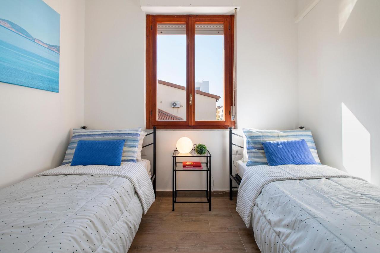 Pufferfish Apartment With Private Terrace Alghero Buitenkant foto
