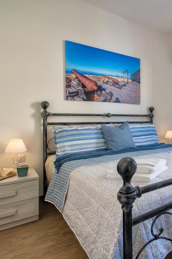 Pufferfish Apartment With Private Terrace Alghero Buitenkant foto