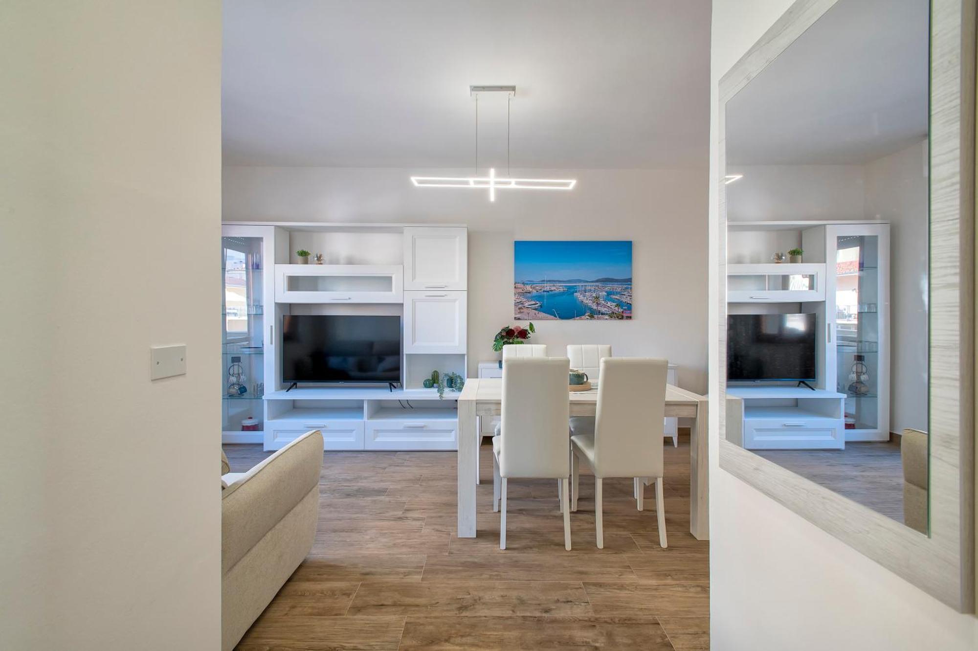 Pufferfish Apartment With Private Terrace Alghero Buitenkant foto