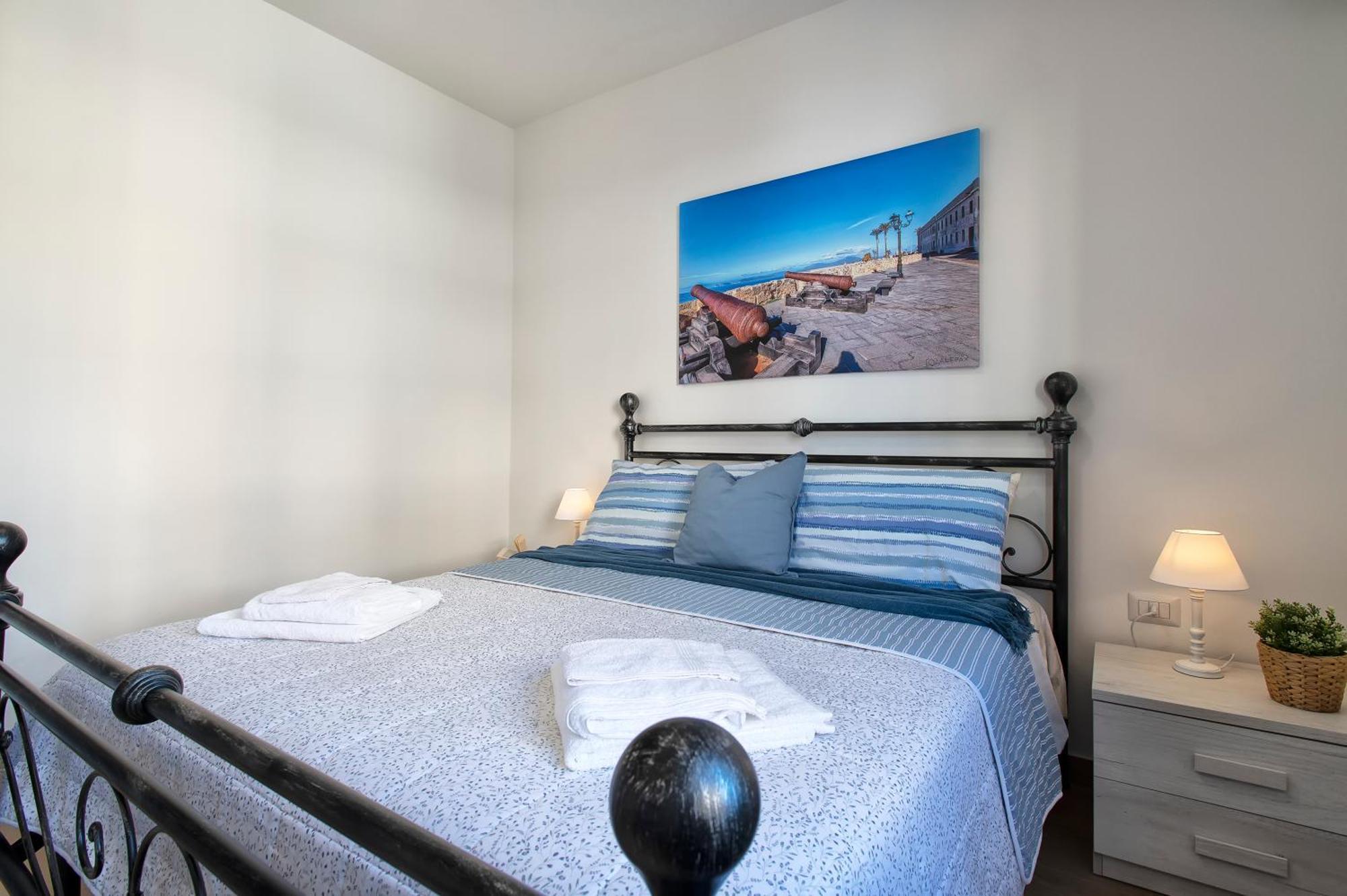 Pufferfish Apartment With Private Terrace Alghero Buitenkant foto
